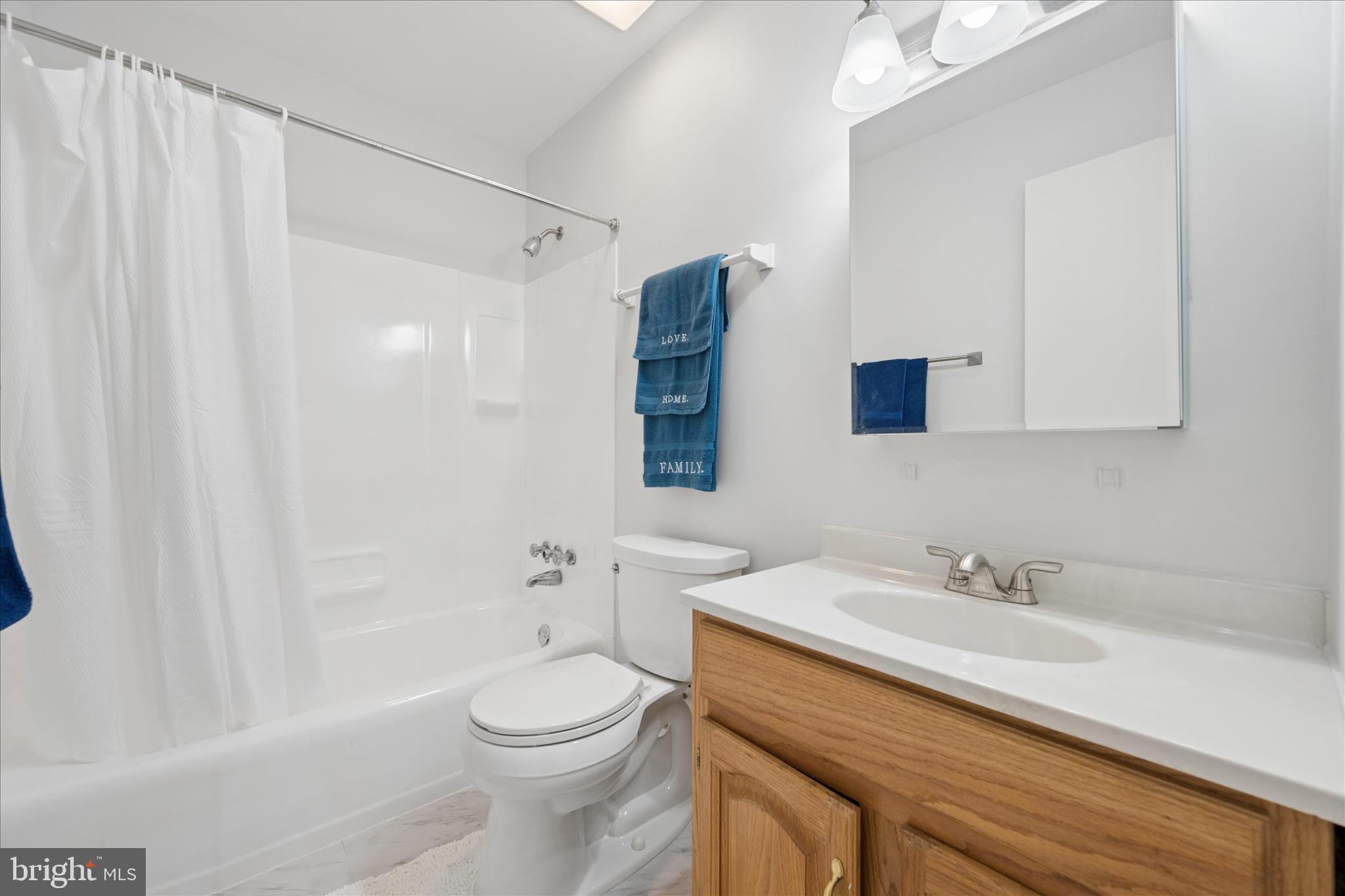 BEL PRE WOODS - Residential