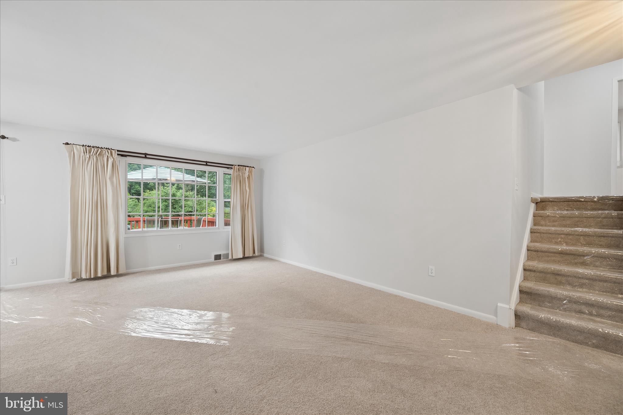 BEL PRE WOODS - Residential