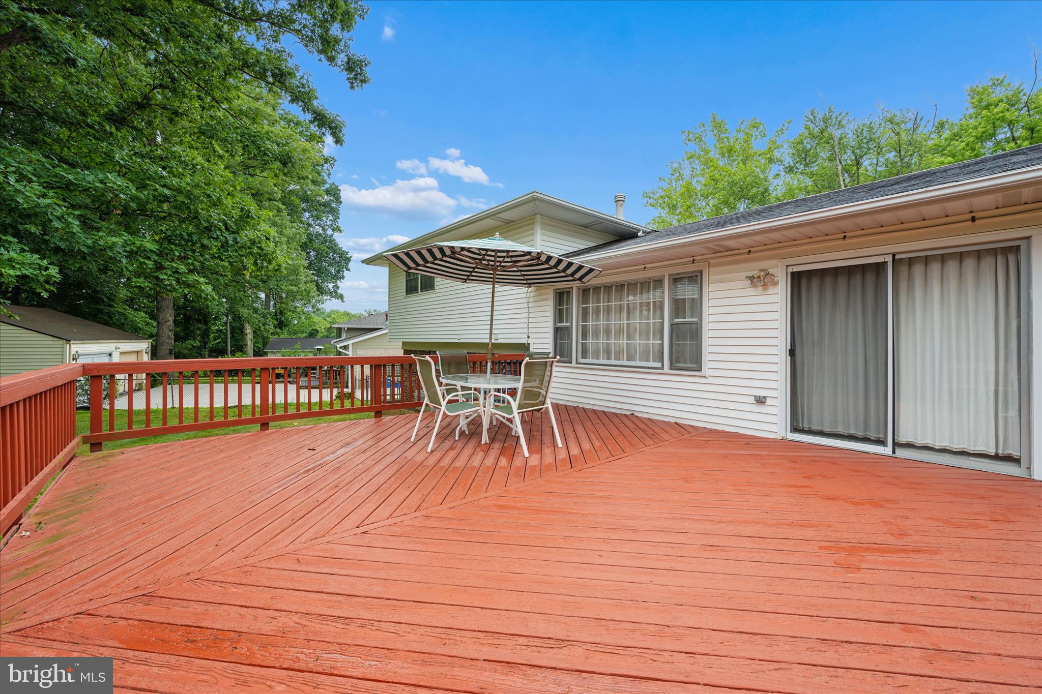 BEL PRE WOODS - Residential