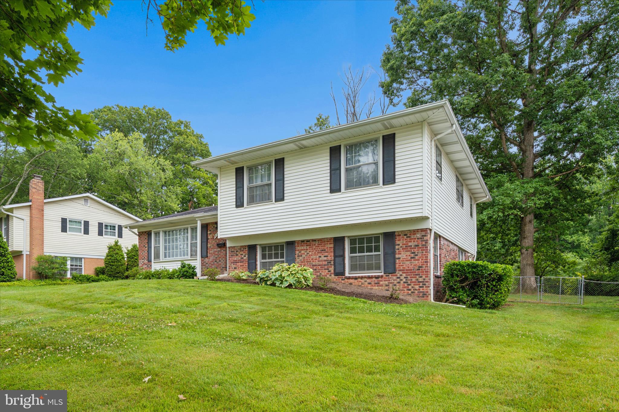 BEL PRE WOODS - Residential