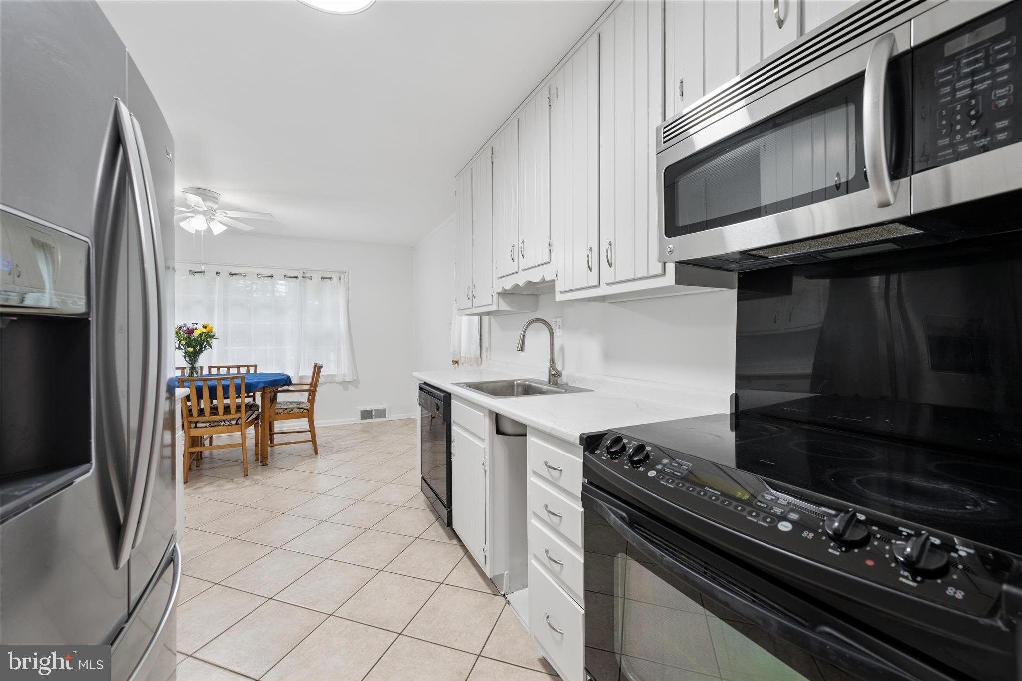 BEL PRE WOODS - Residential