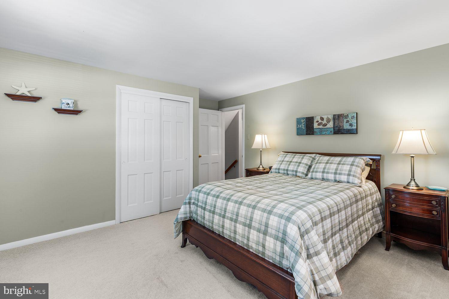 MEADOWBROOK - Residential