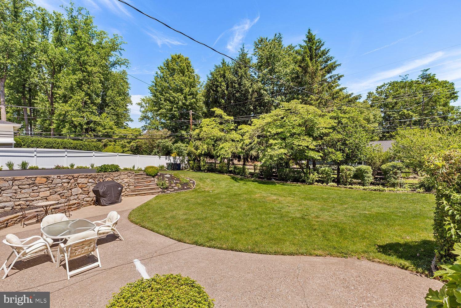 MEADOWBROOK - Residential
