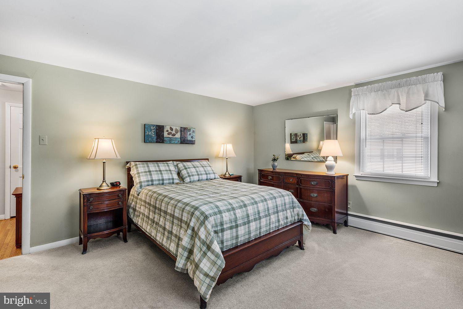 MEADOWBROOK - Residential