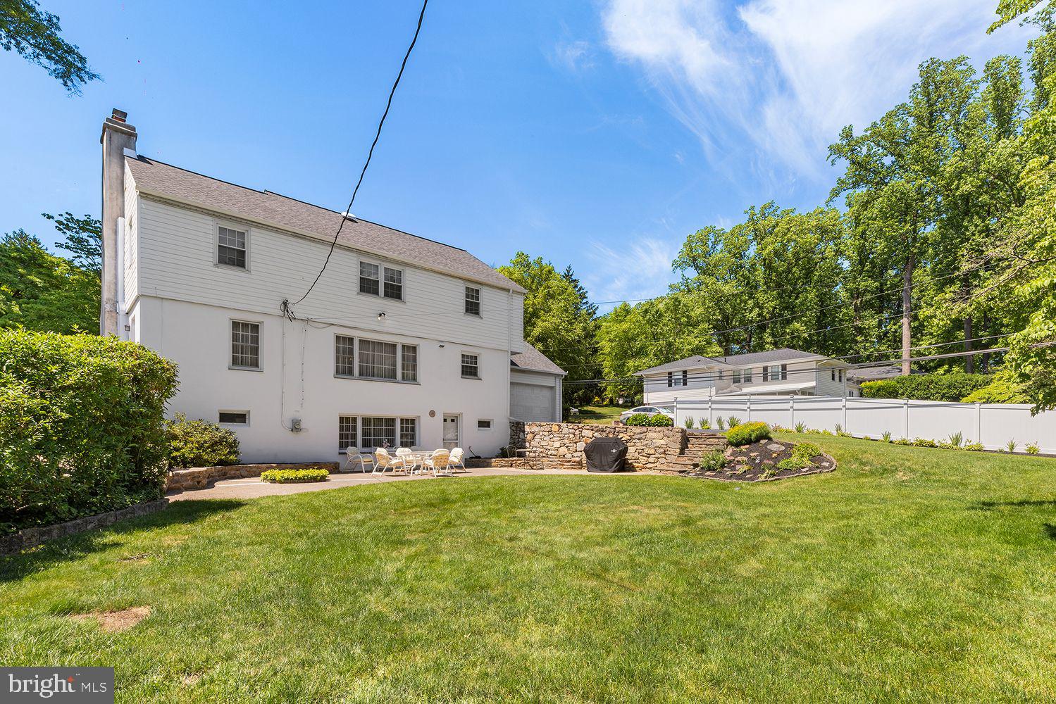 MEADOWBROOK - Residential
