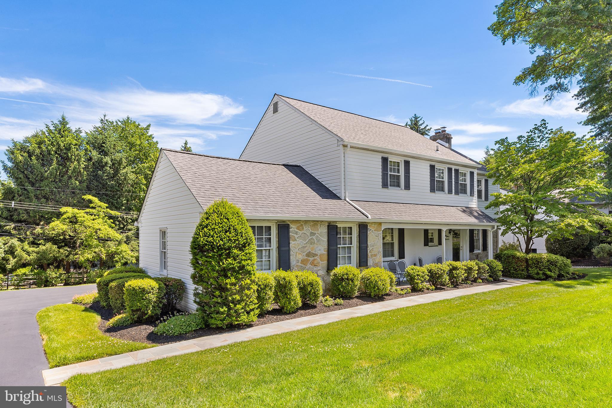 MEADOWBROOK - Residential