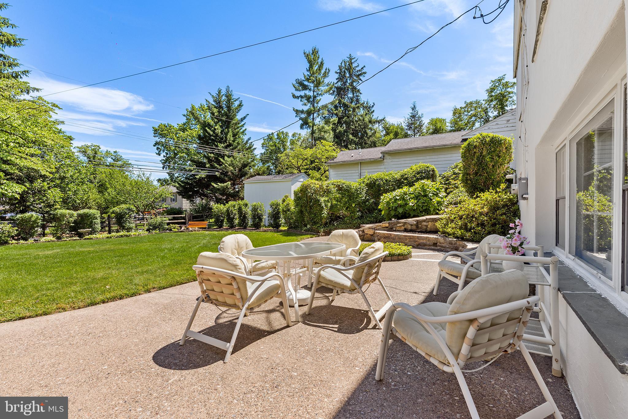 MEADOWBROOK - Residential