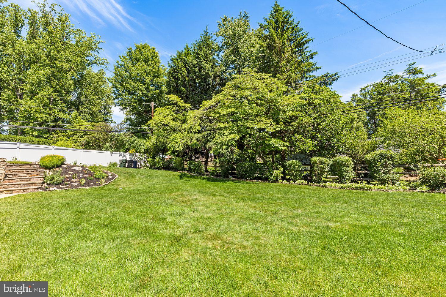 MEADOWBROOK - Residential