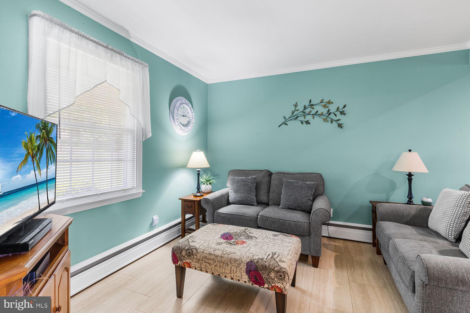 MEADOWBROOK - Residential