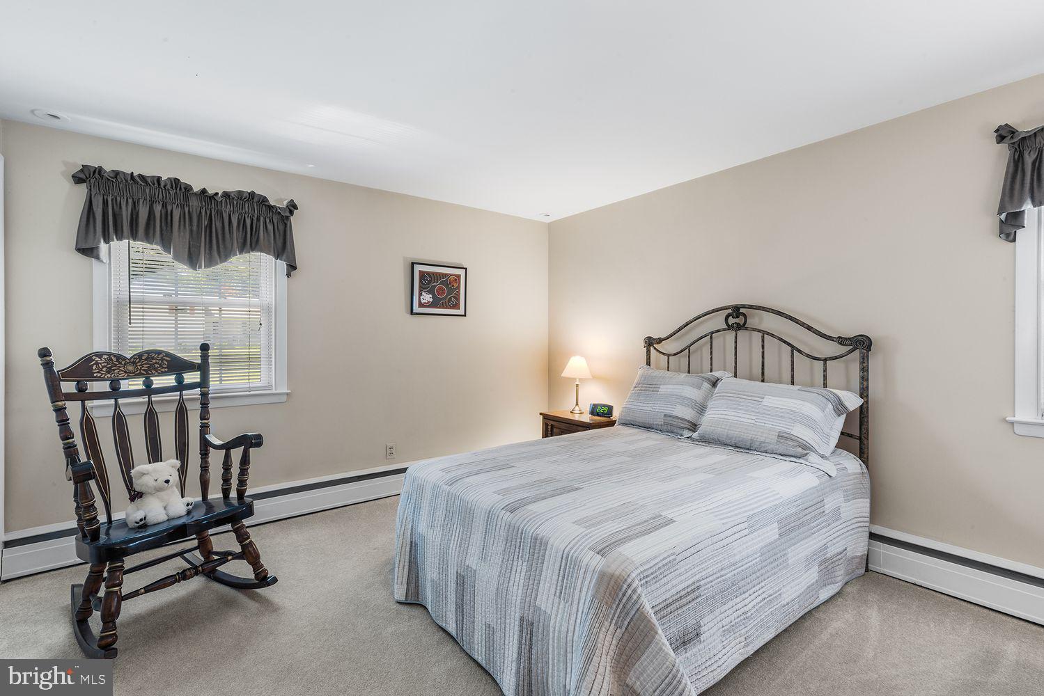 MEADOWBROOK - Residential