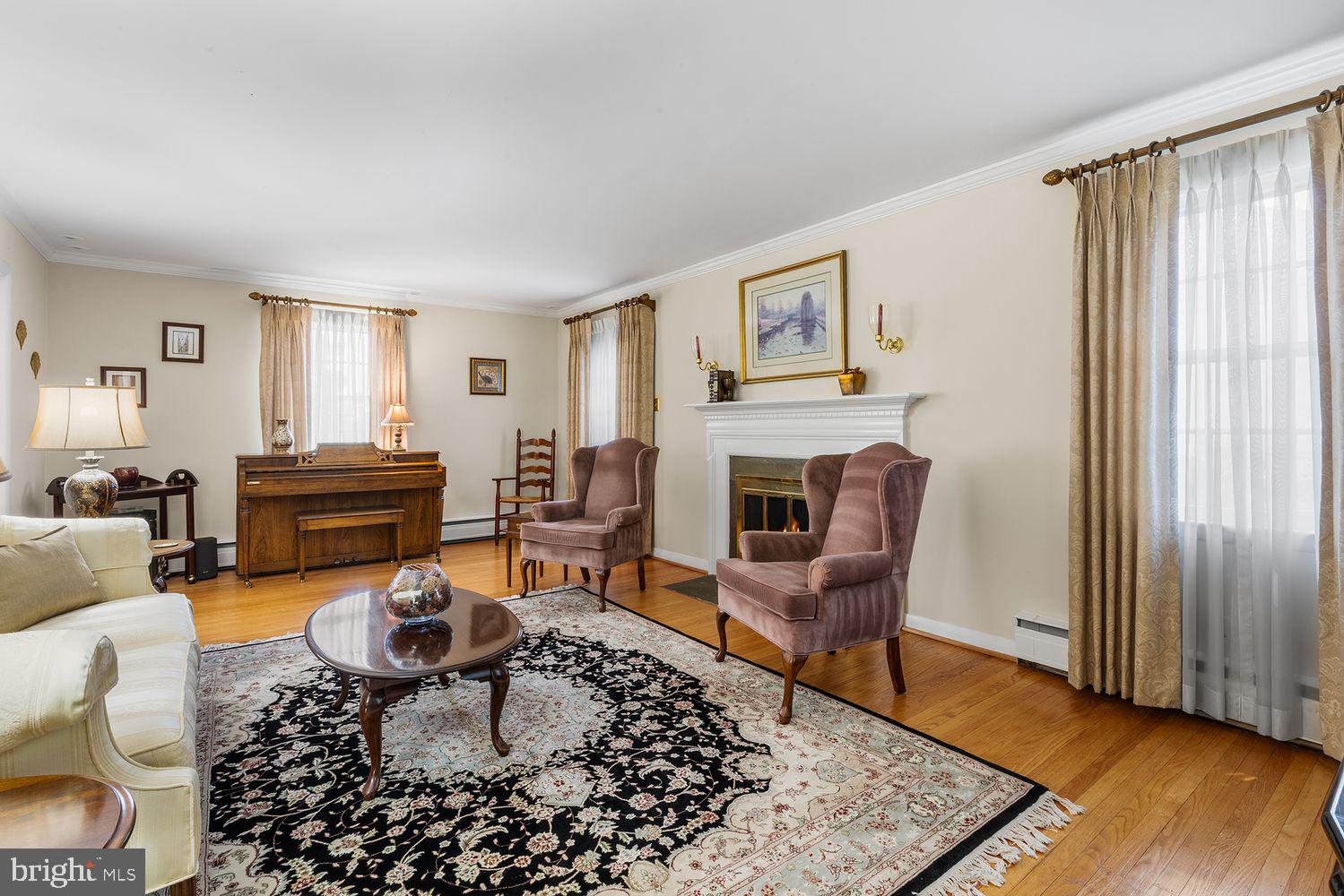 MEADOWBROOK - Residential