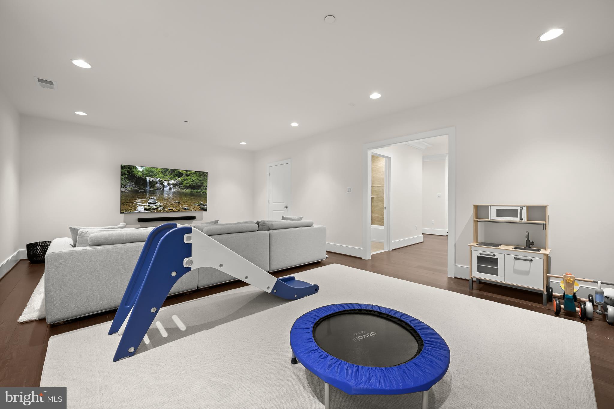 POTOMAC HIGHLANDS - Residential