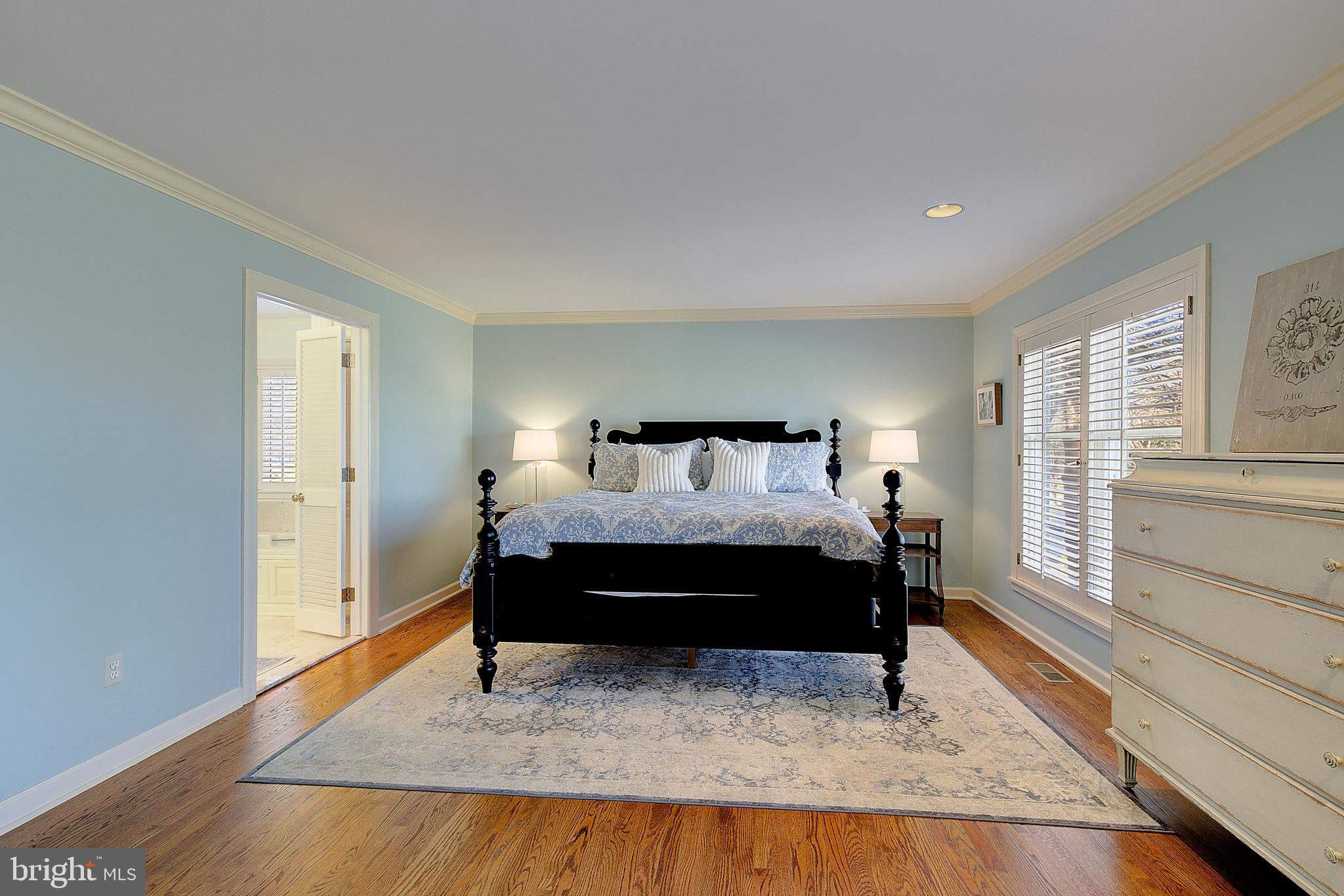 THE DOWNS - Residential