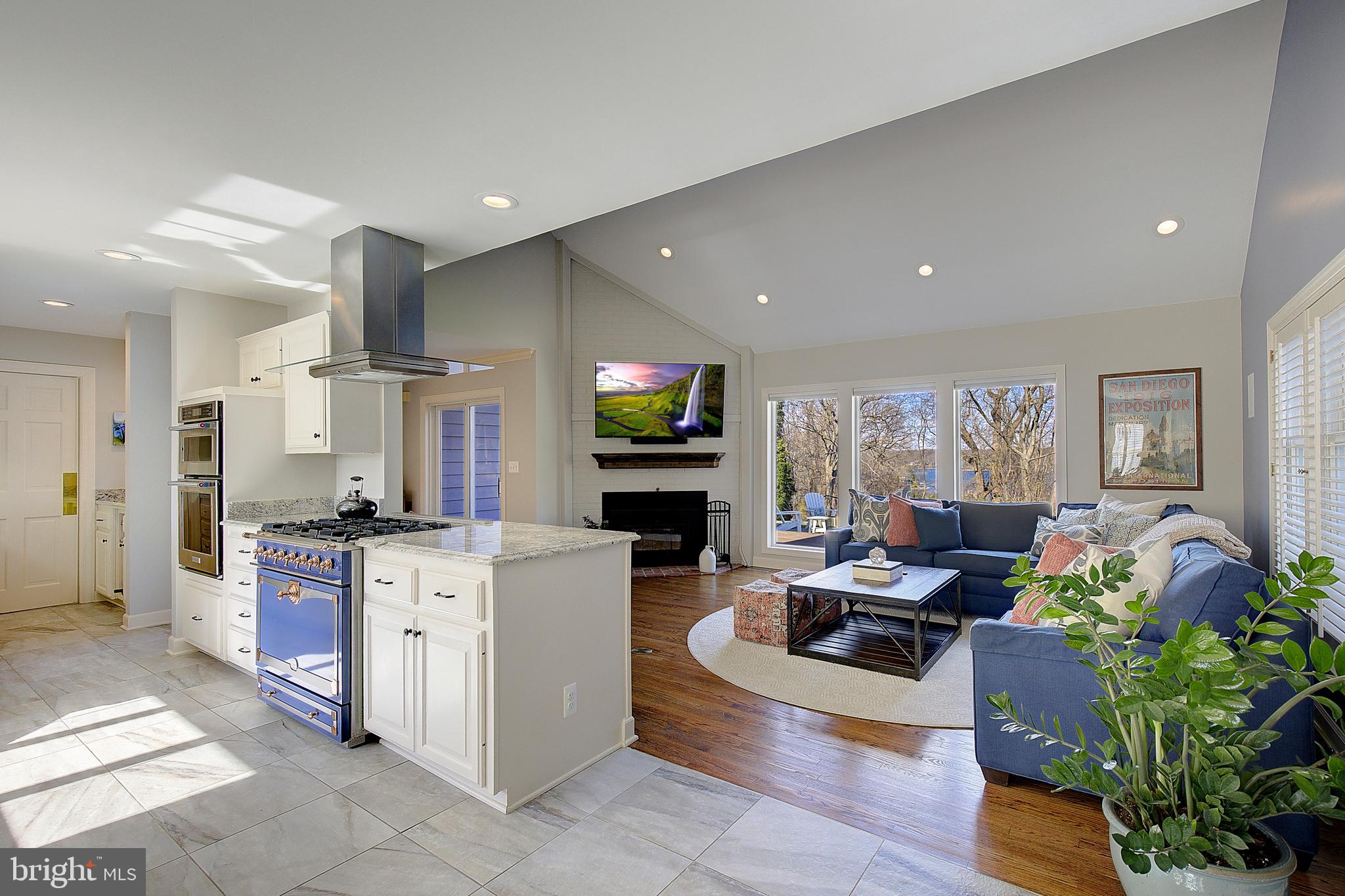 THE DOWNS - Residential