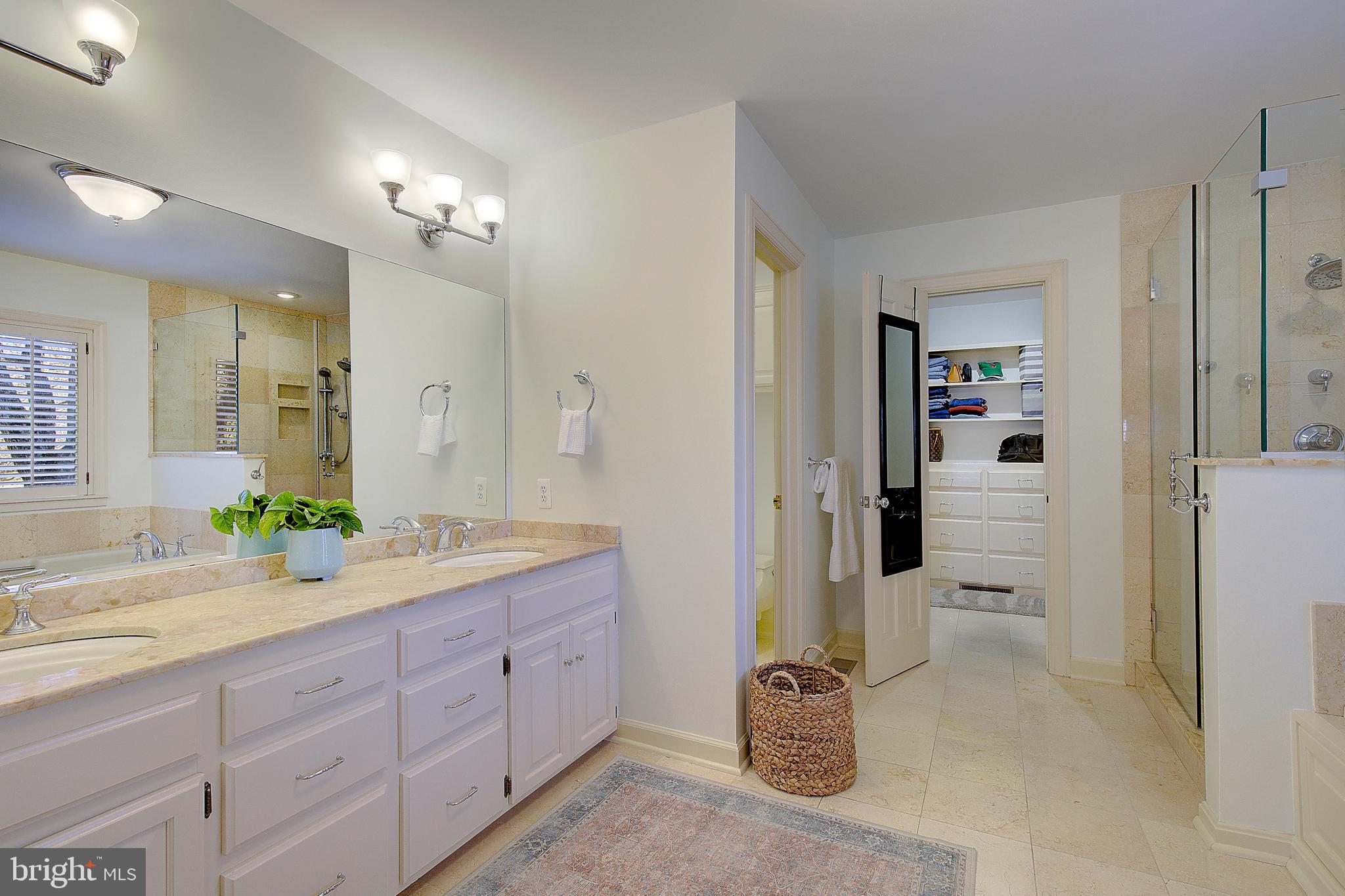THE DOWNS - Residential