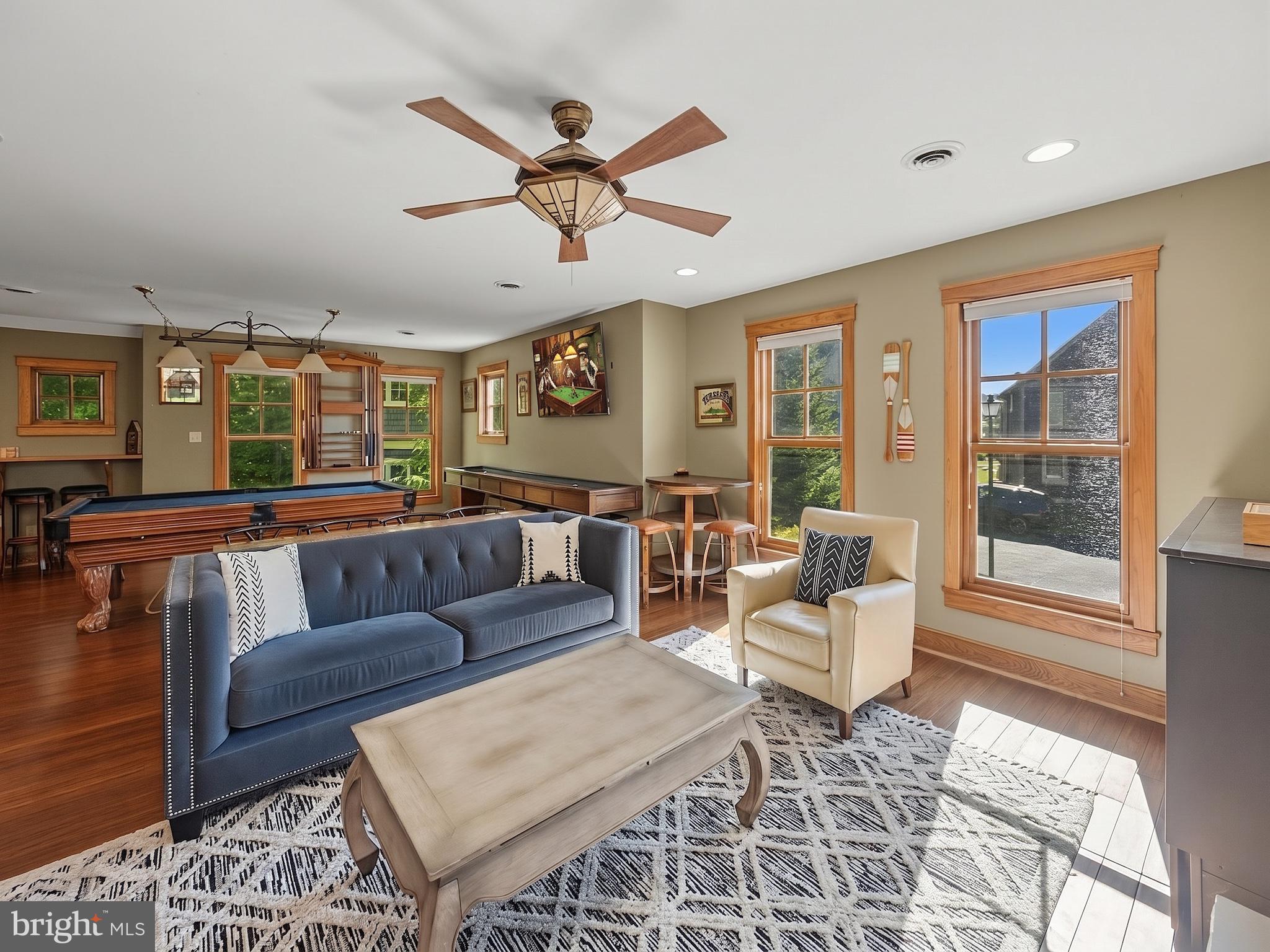 SILVER RIDGE - Residential