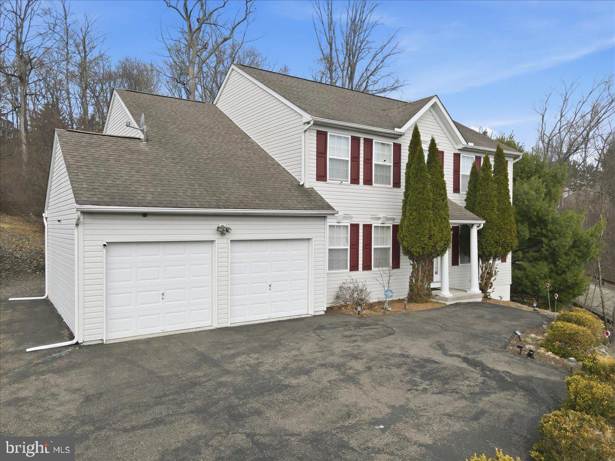 COUNTRY CLUB OF THE POCONOS - Residential
