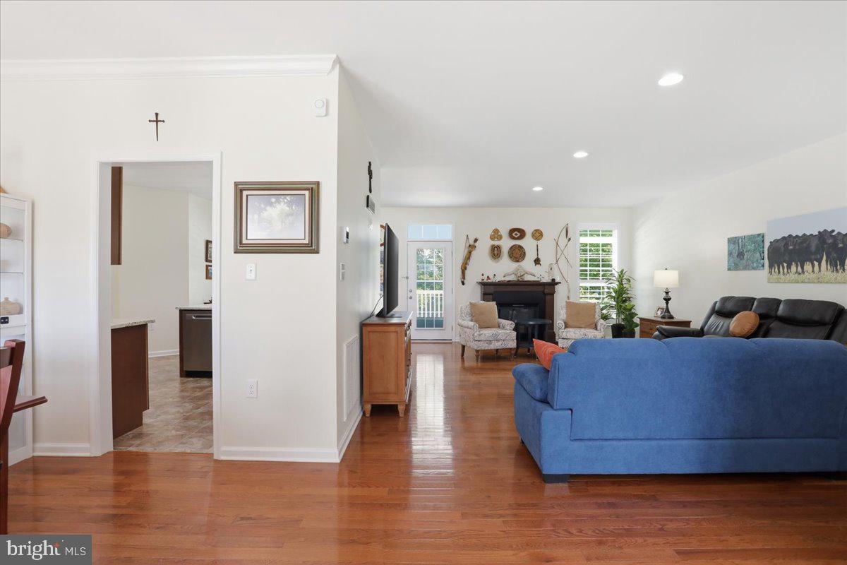BROOKFIELD - Residential