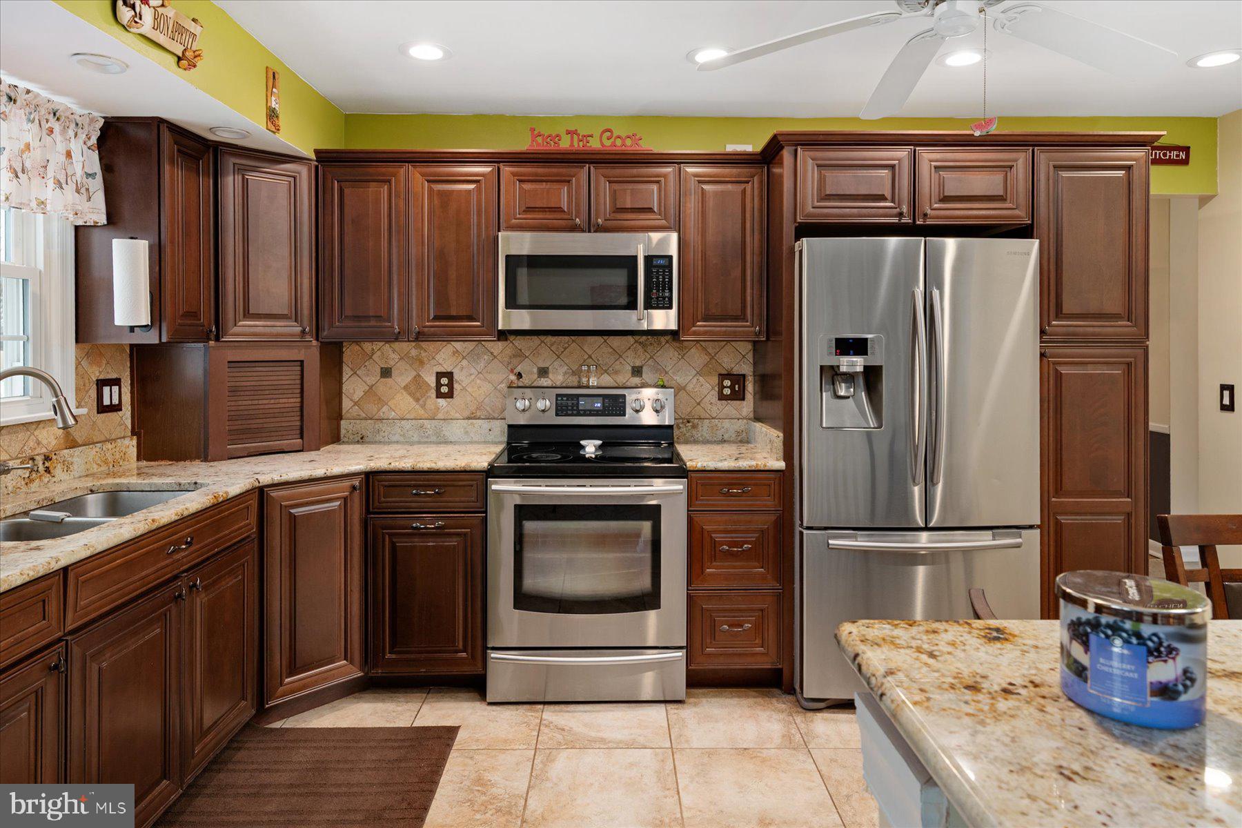 PLEASANT HILLS - Residential