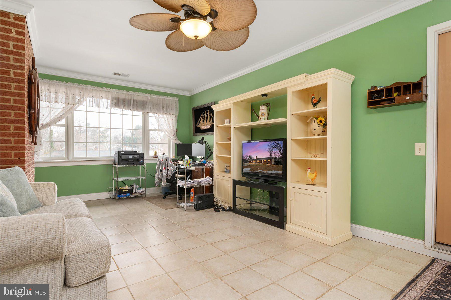 PLEASANT HILLS - Residential