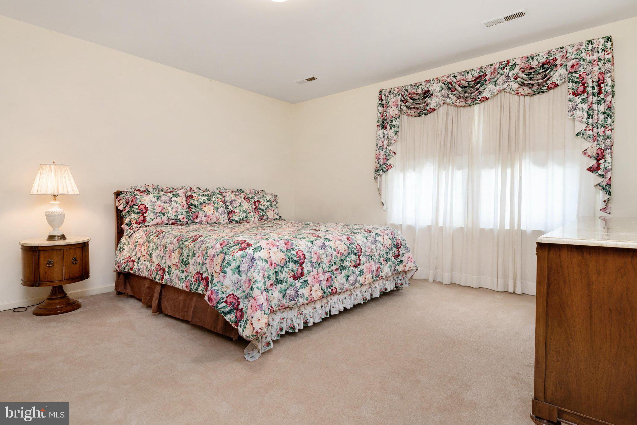 DAVIDSONVILLE - Residential
