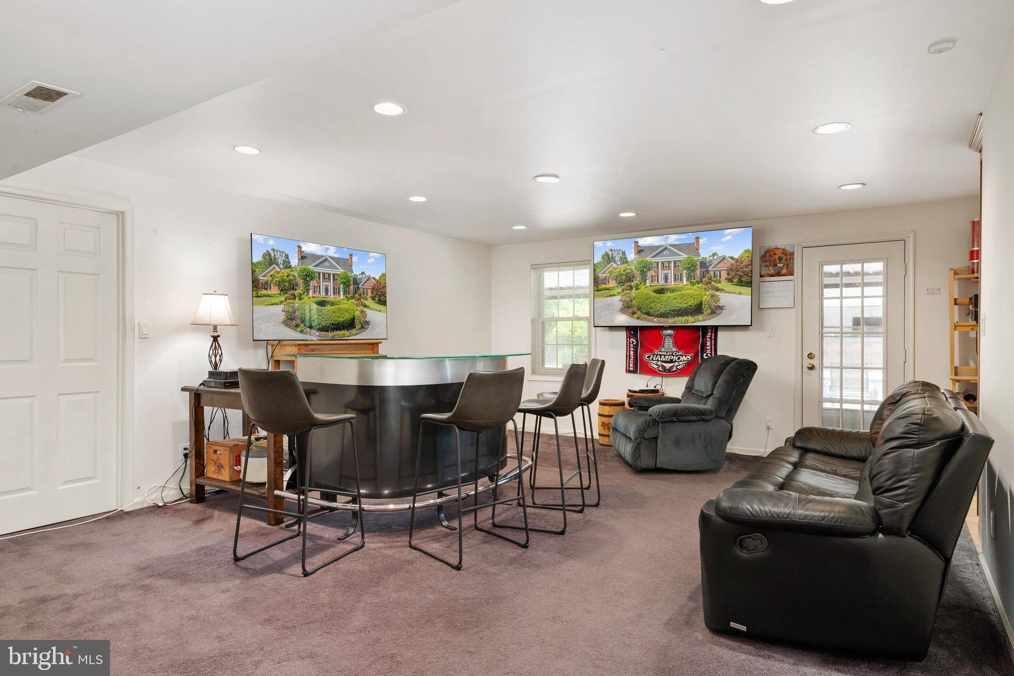 DAVIDSONVILLE - Residential