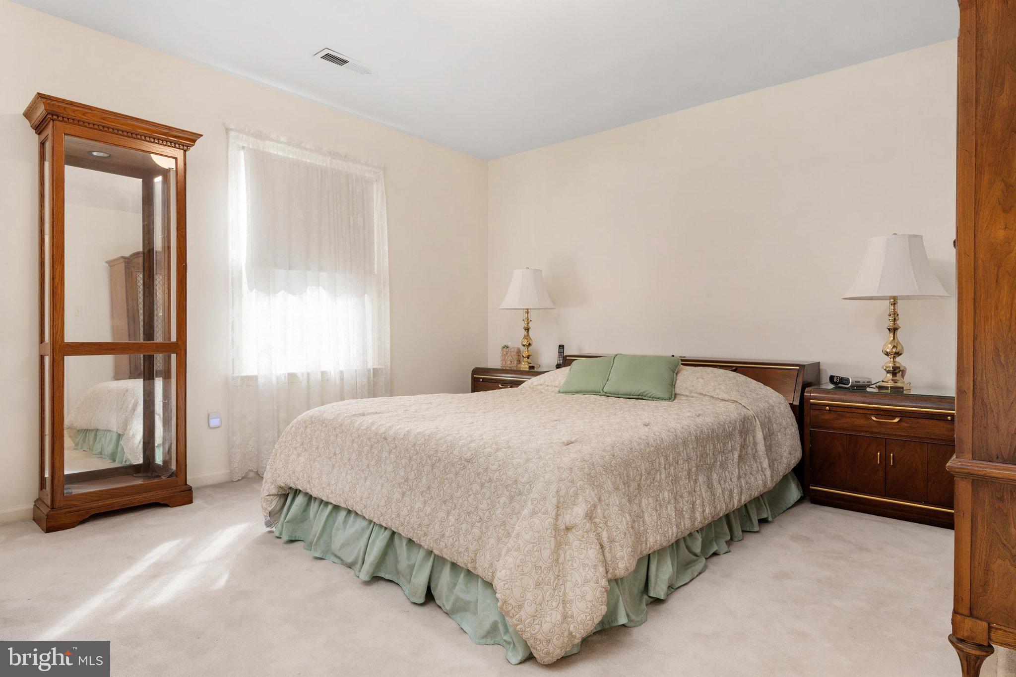 DAVIDSONVILLE - Residential