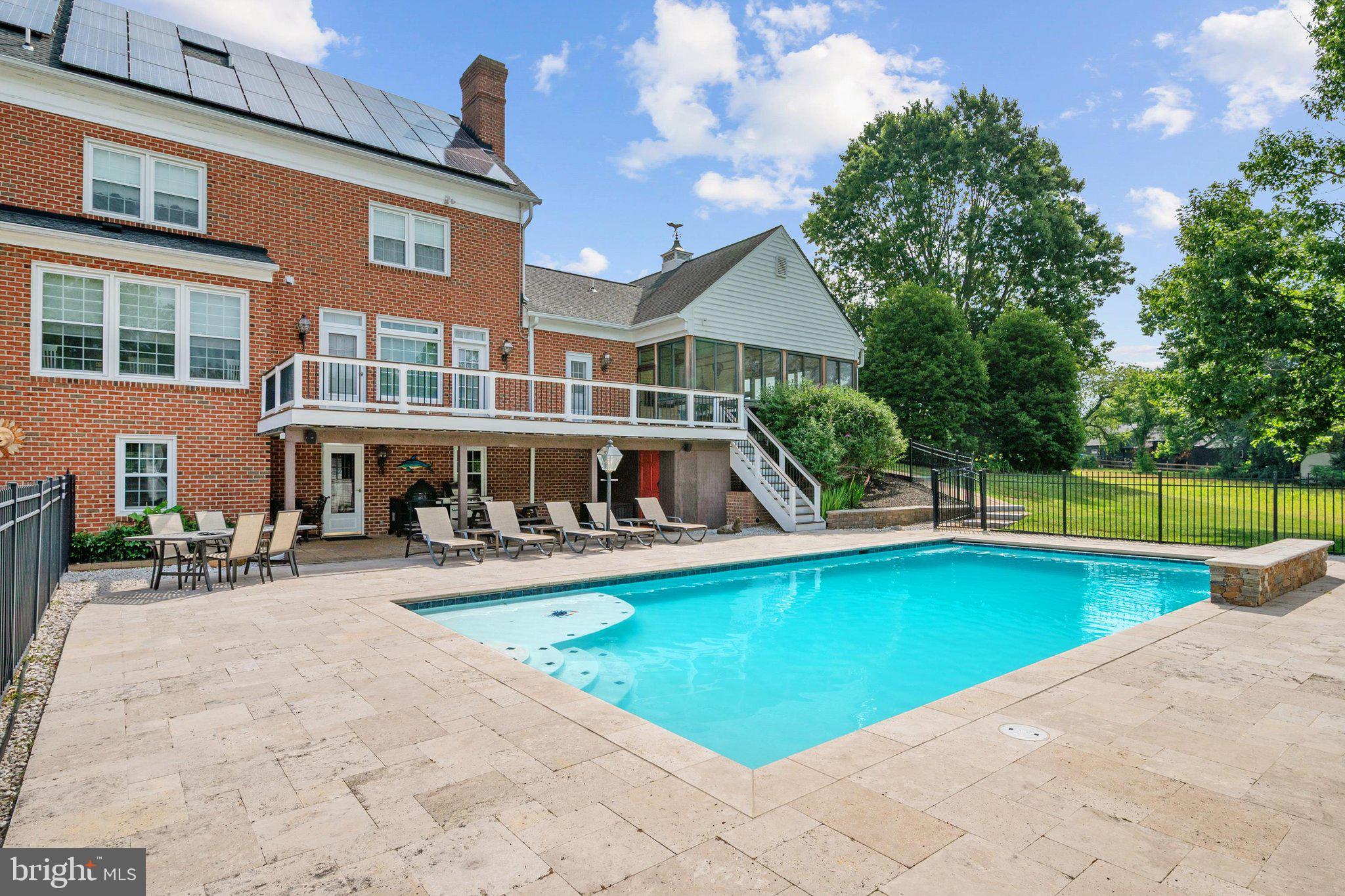 DAVIDSONVILLE - Residential