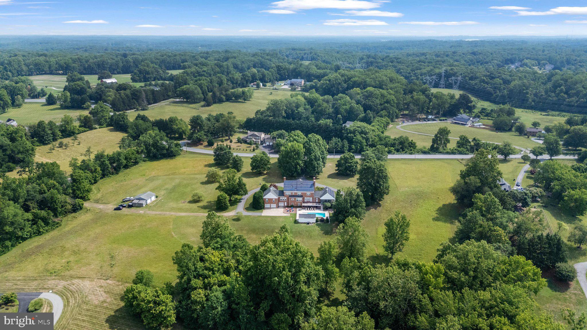 DAVIDSONVILLE - Residential