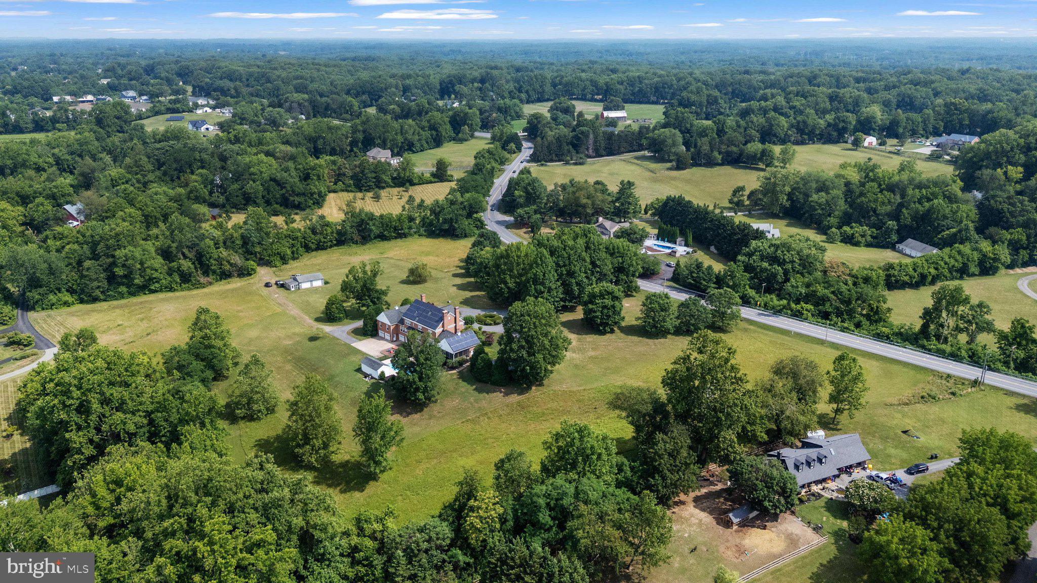 DAVIDSONVILLE - Residential