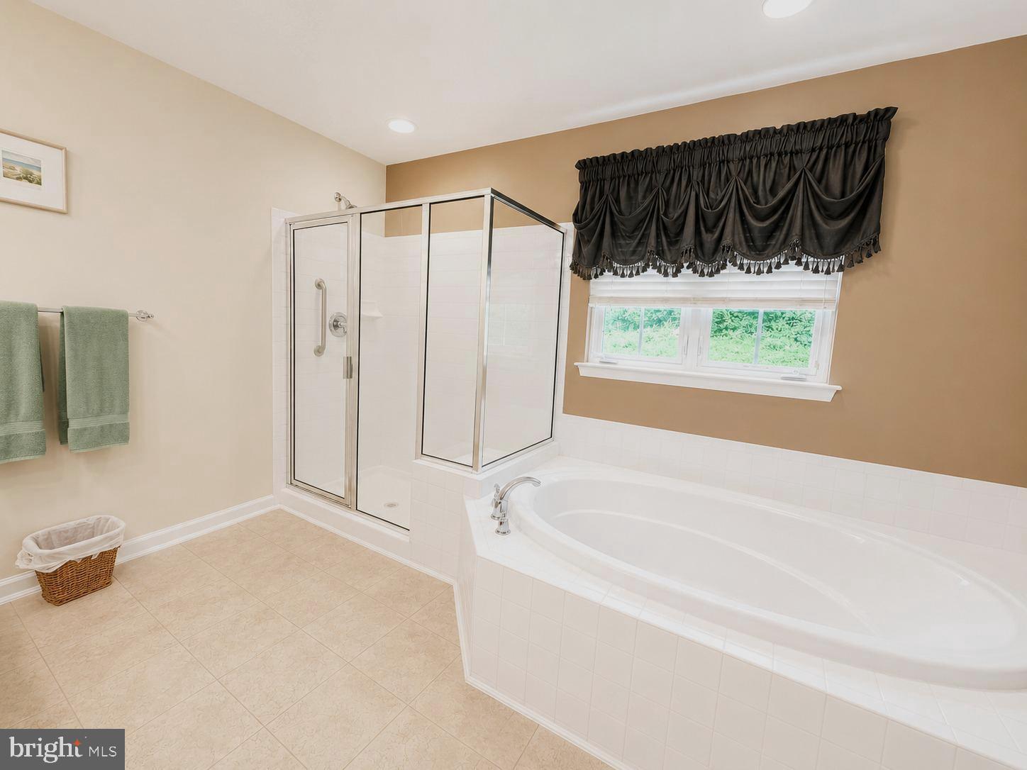 SUNNYBROOK - Residential