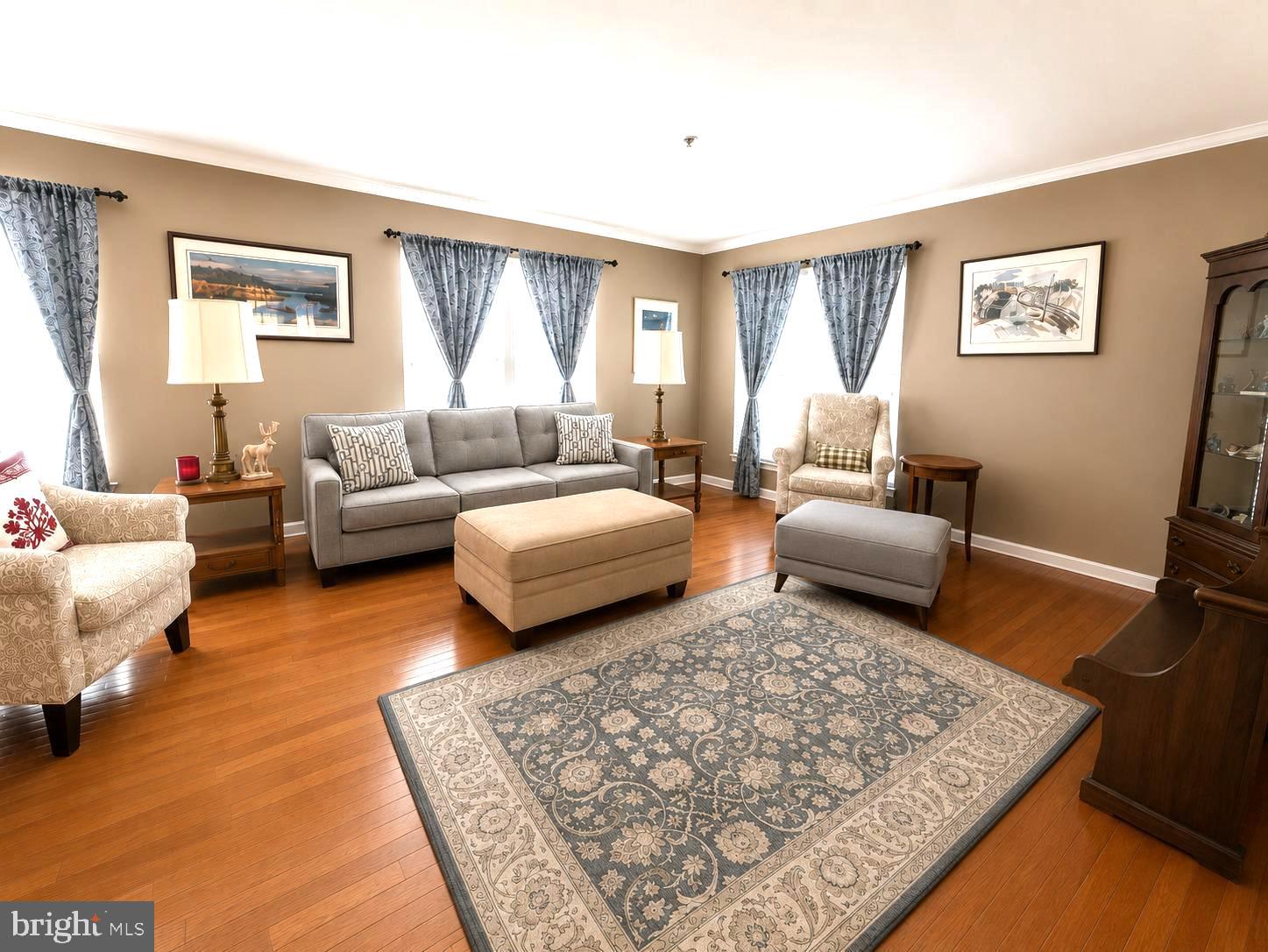 SUNNYBROOK - Residential