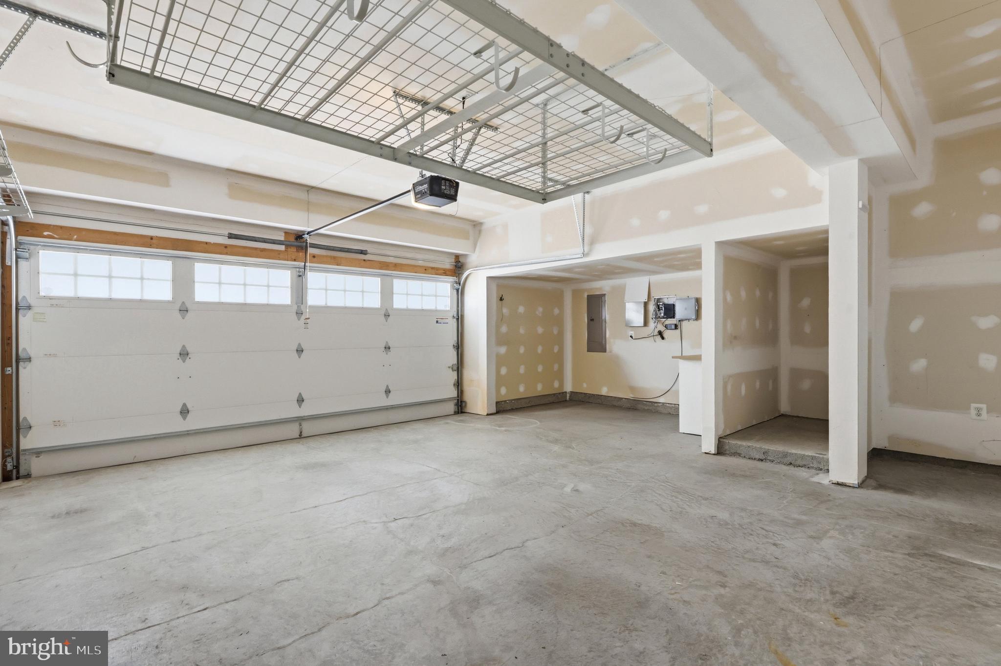 THE ENCLAVE AT ARUNDEL PRESERVE - Residential