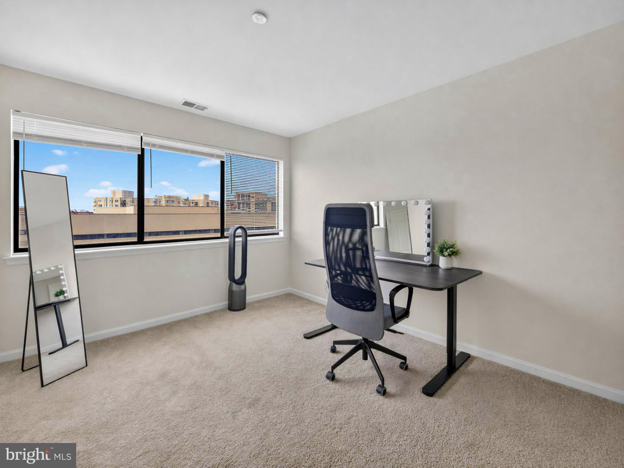 CLARENDON - Residential
