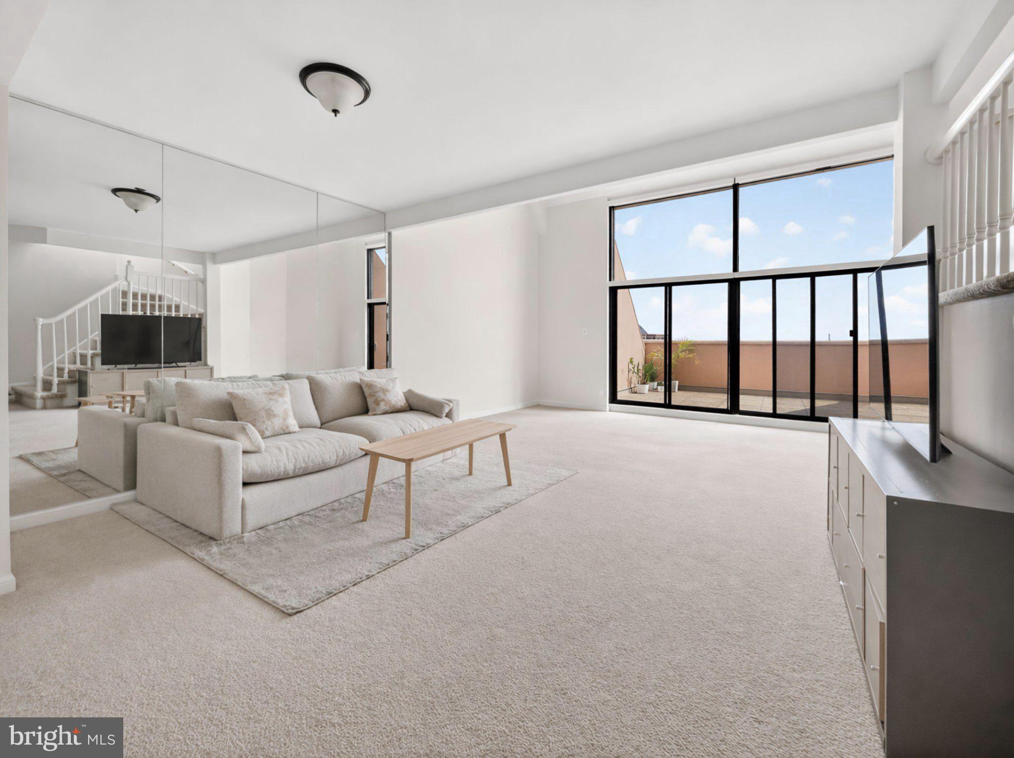 CLARENDON - Residential