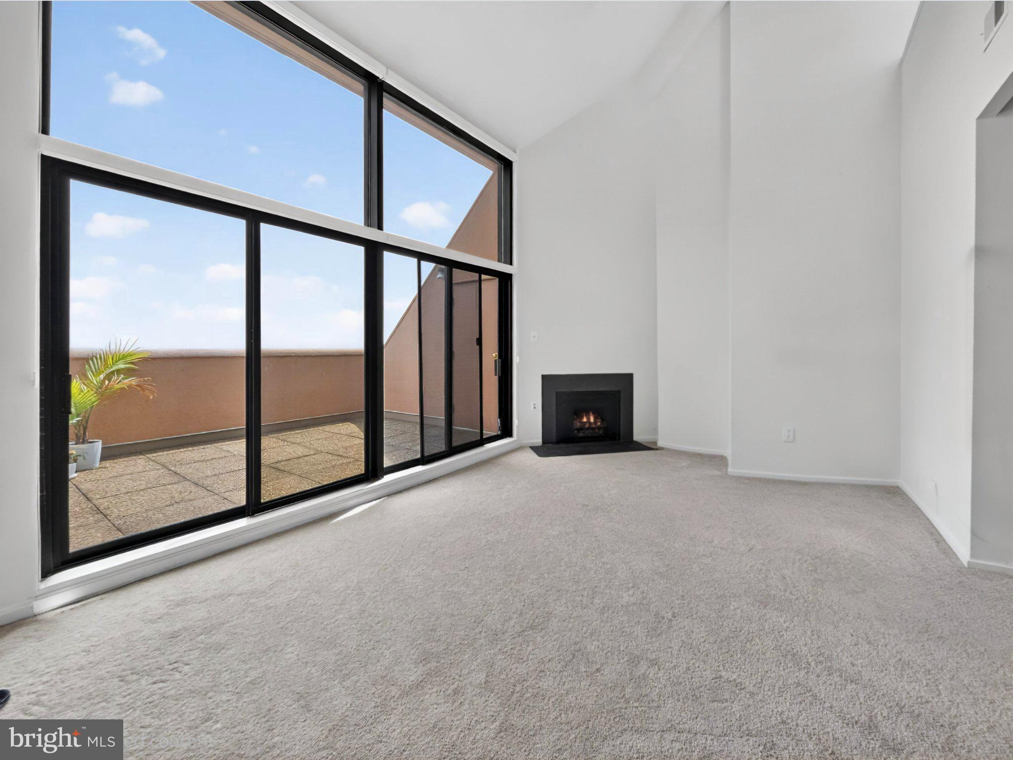 CLARENDON - Residential