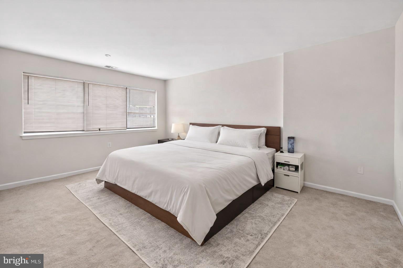CLARENDON - Residential