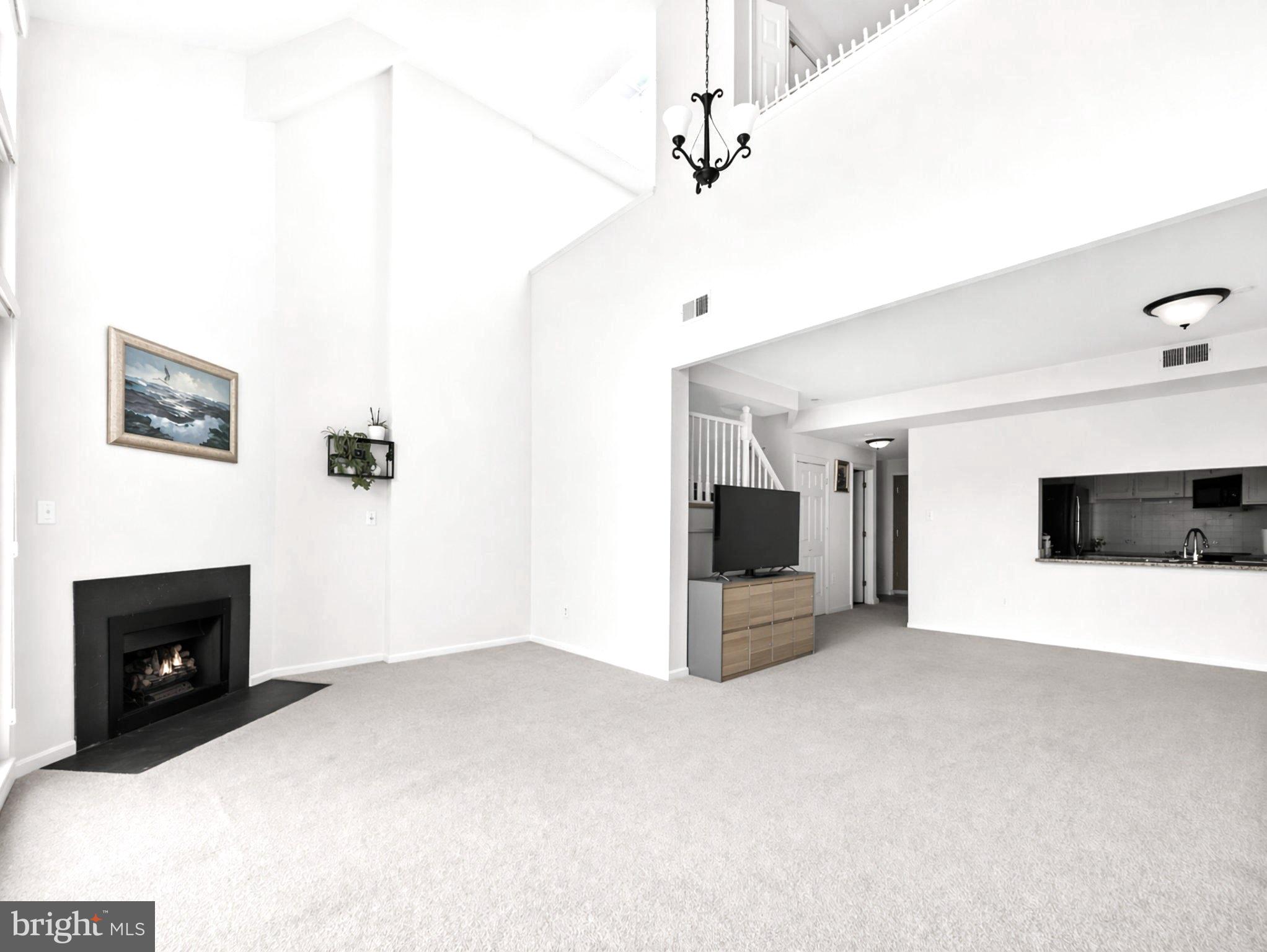 CLARENDON - Residential