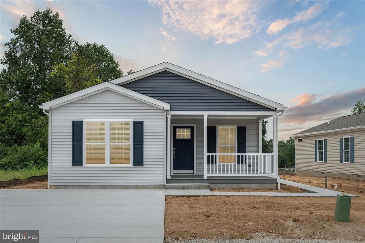 CINNAMON WOODS - Residential