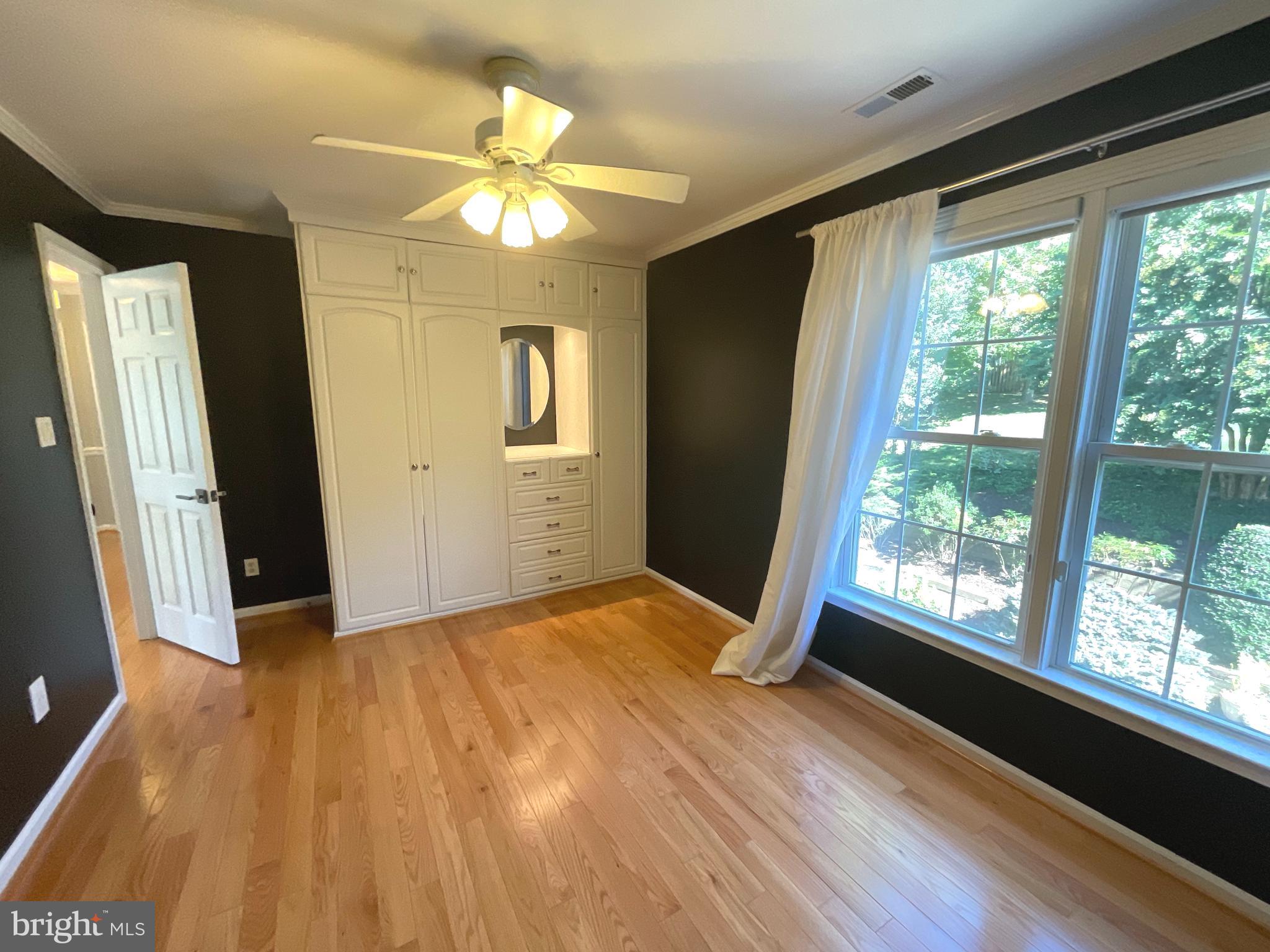 WOLFTRAP MEADOWS - Residential Lease
