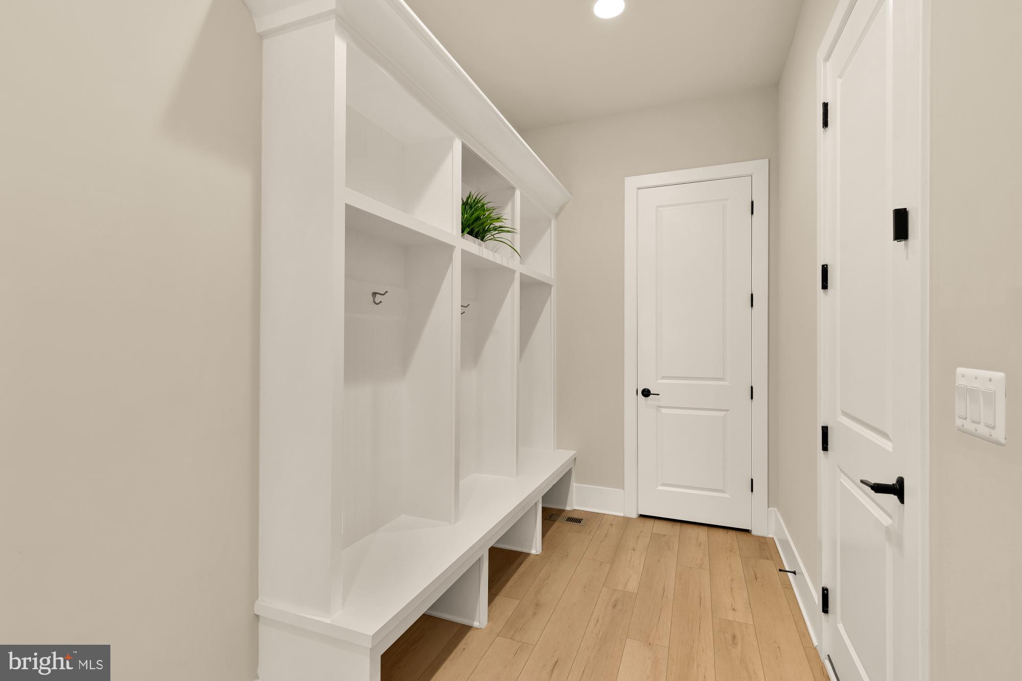 AMALYN - Residential