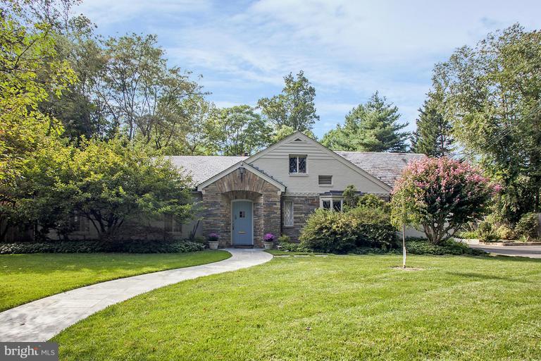 NEW PRICE! Understated elegance defines this impressive residence. Grand hallway opens to spacious LR & DR sets the scale for entertaining.The cozy library w/ fireplace, year-round sunroom & table-space kitchen are perfect family spaces. 1st Fl master suite w/sitting rm & 2 baths. Private 18,000SF lot w/ pool & 2 car garage complete the property.
