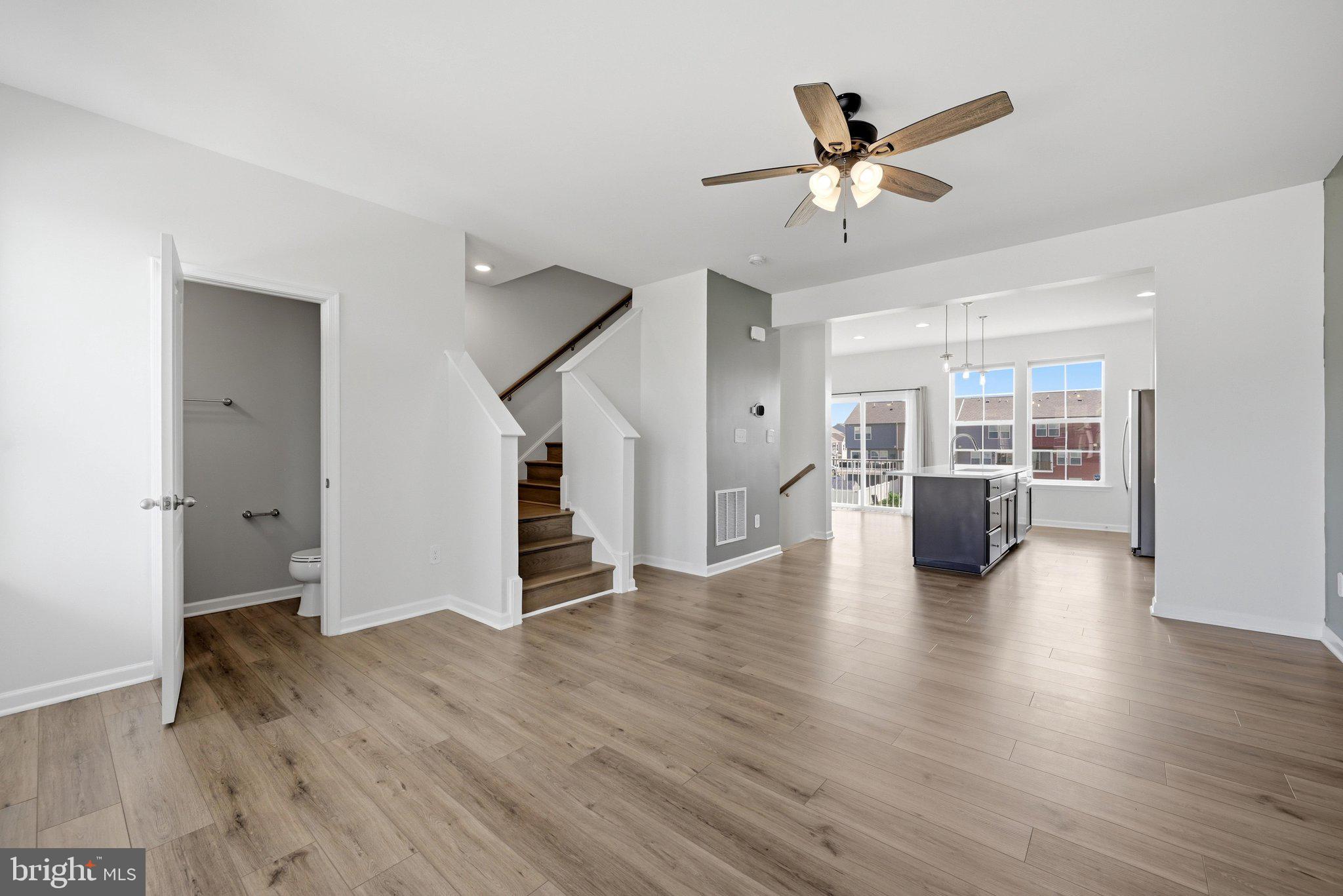MCCAULEY CROSSING - Residential