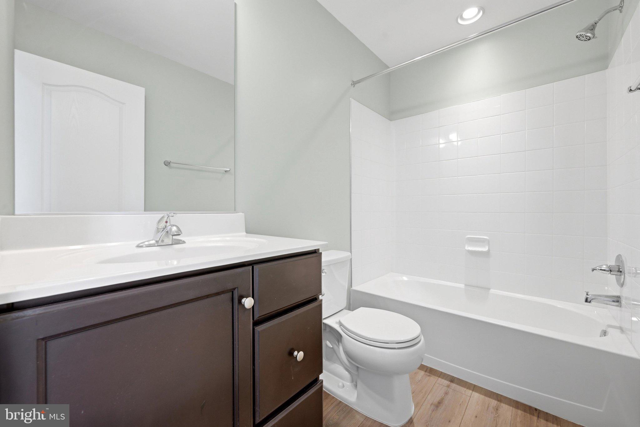 MCCAULEY CROSSING - Residential