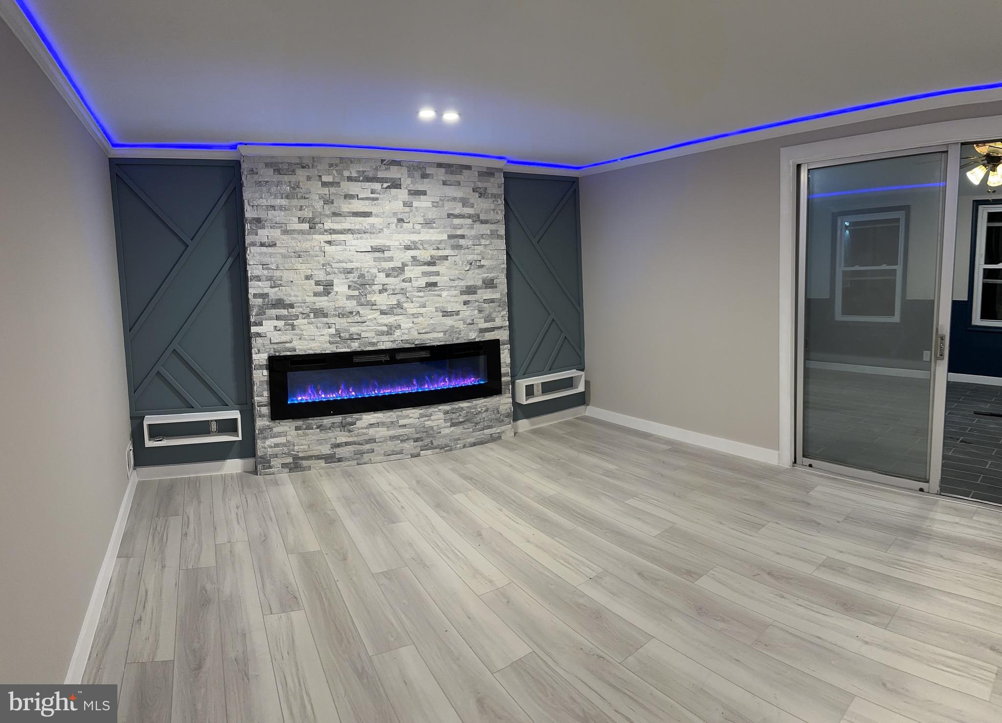 PINE VALLEY - Residential