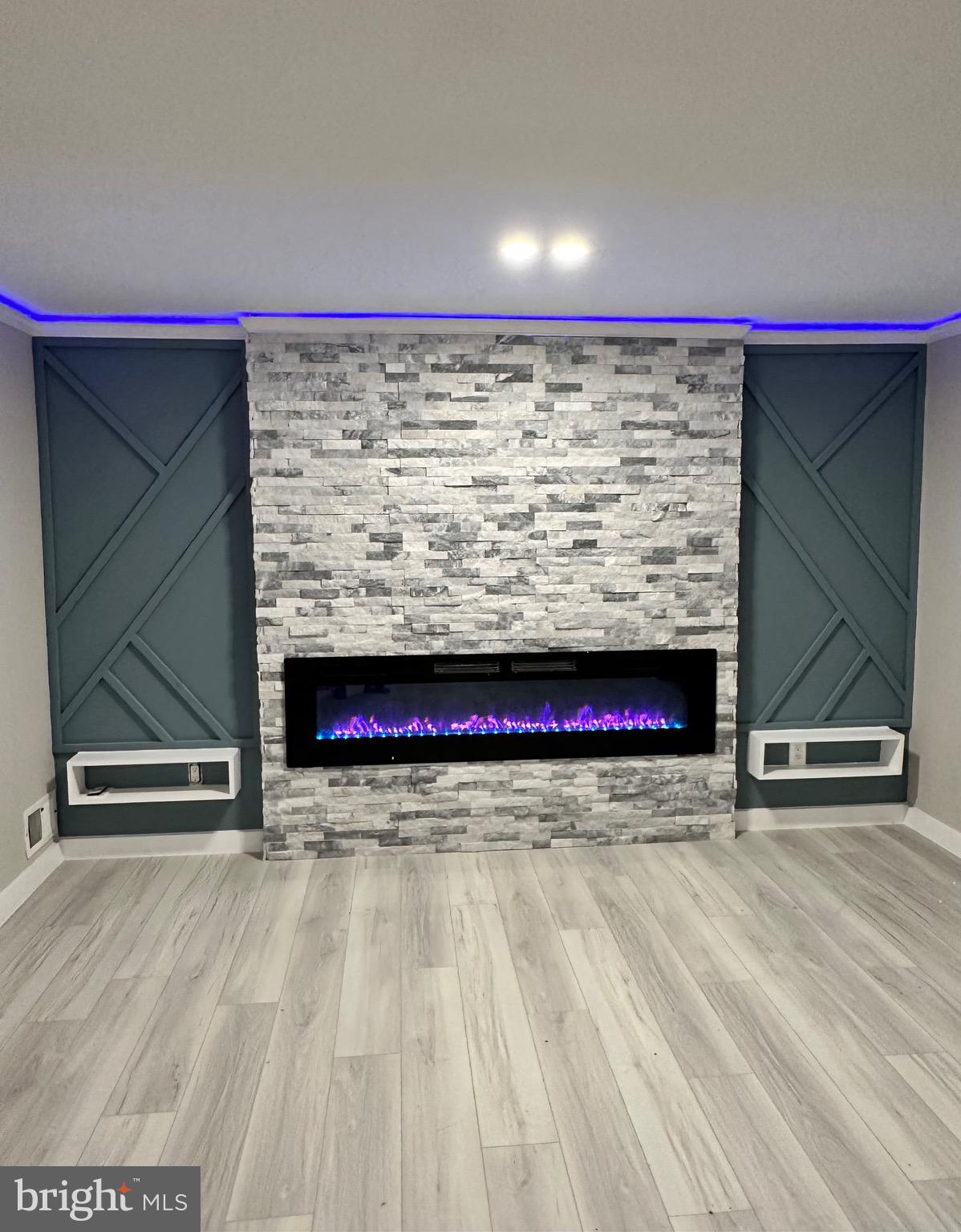 PINE VALLEY - Residential