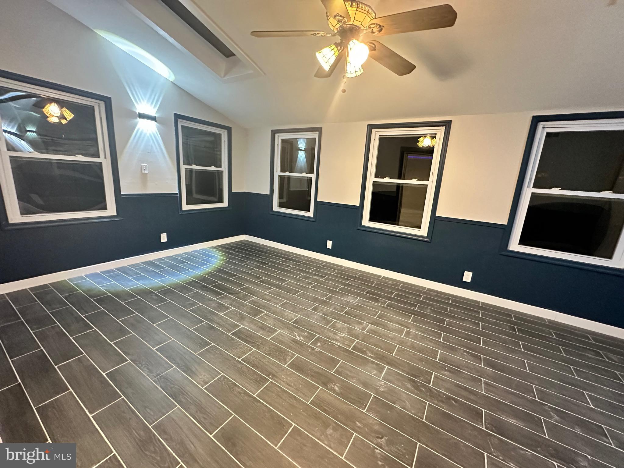 PINE VALLEY - Residential