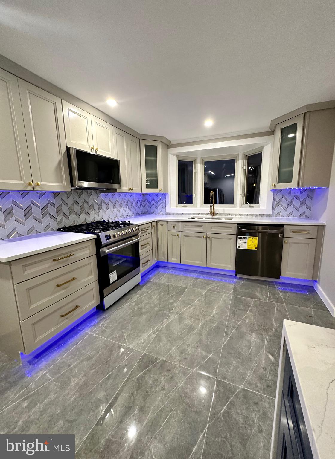 PINE VALLEY - Residential