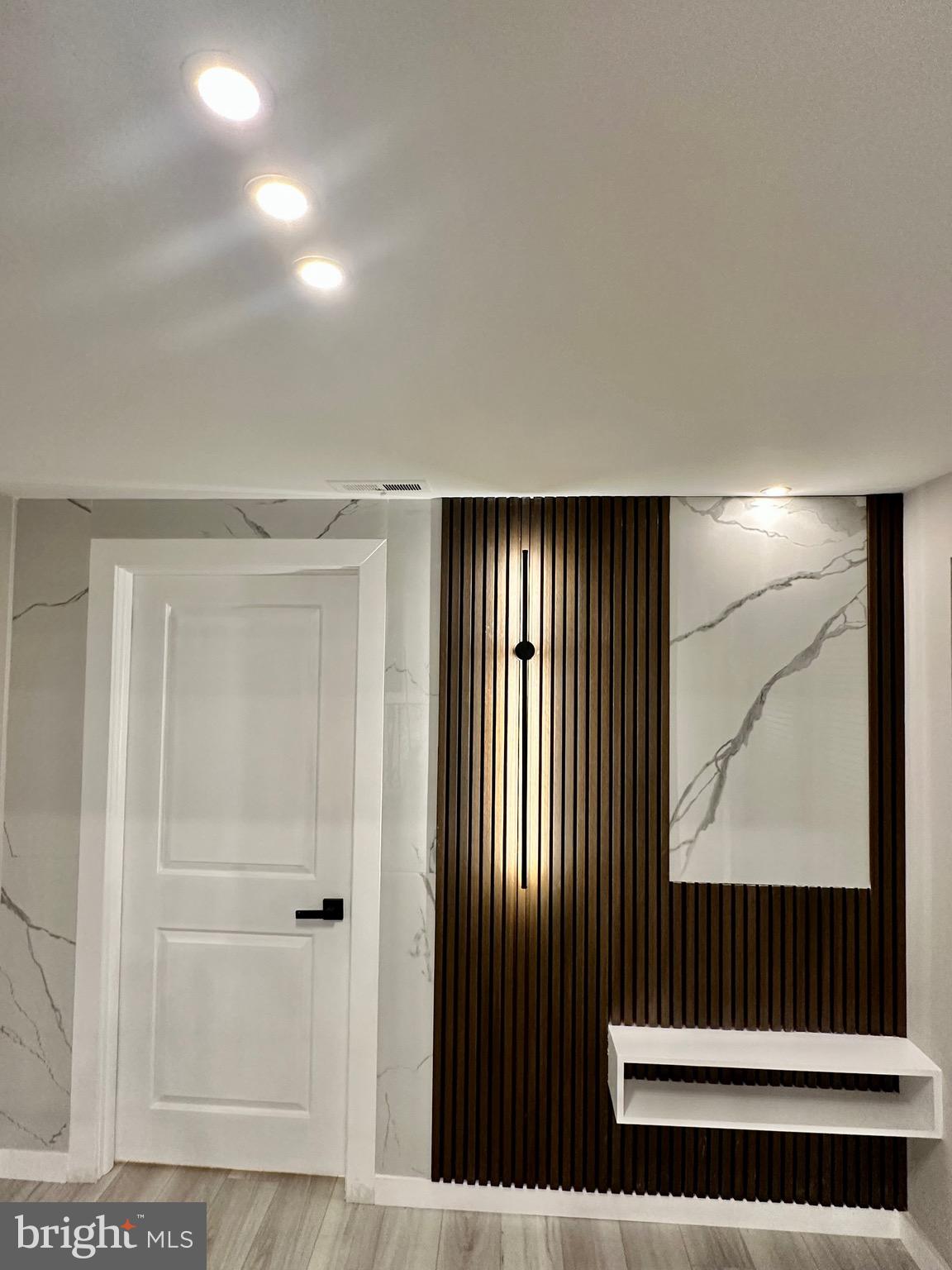 PINE VALLEY - Residential