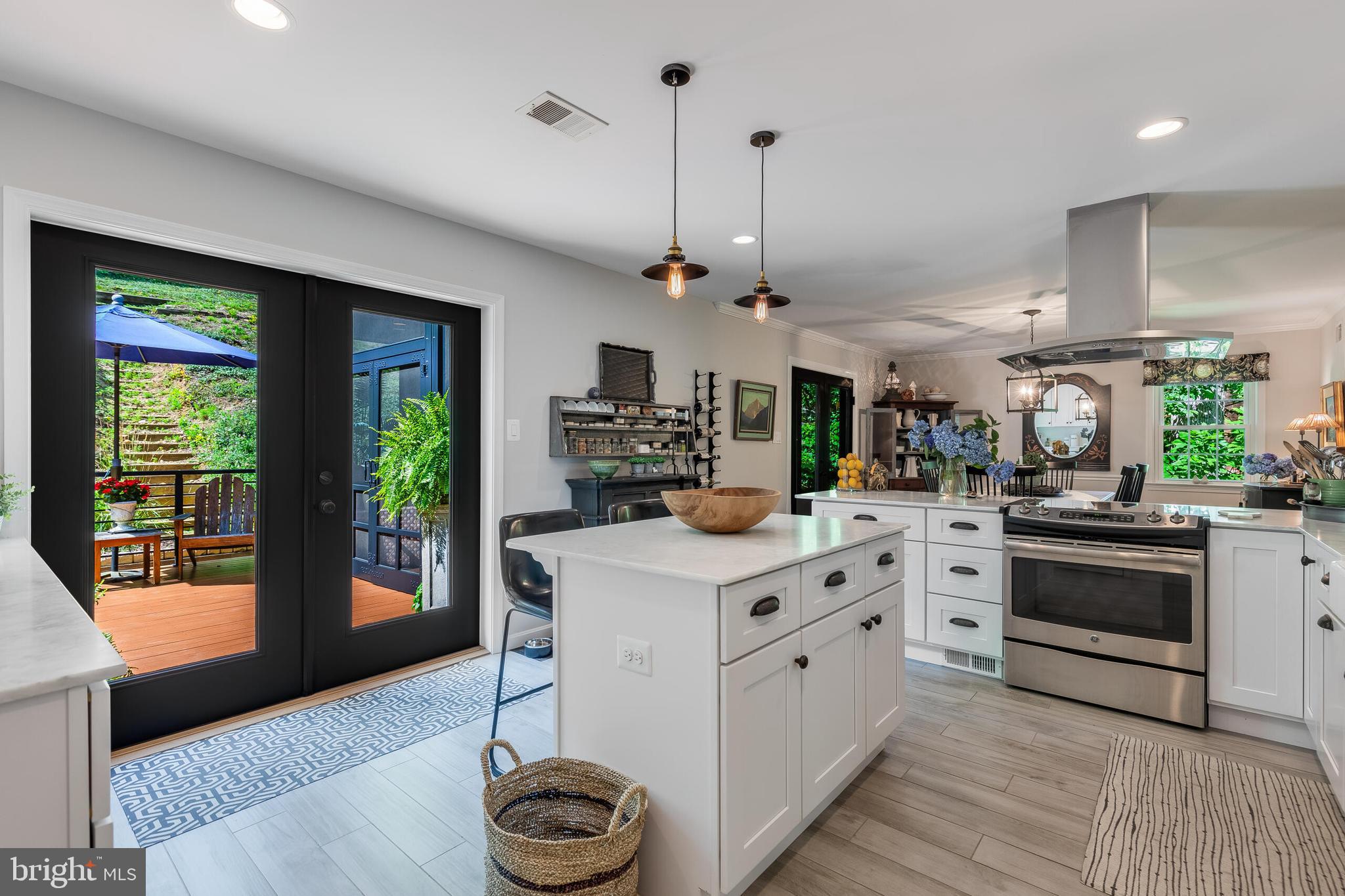 MASON HILL - Residential